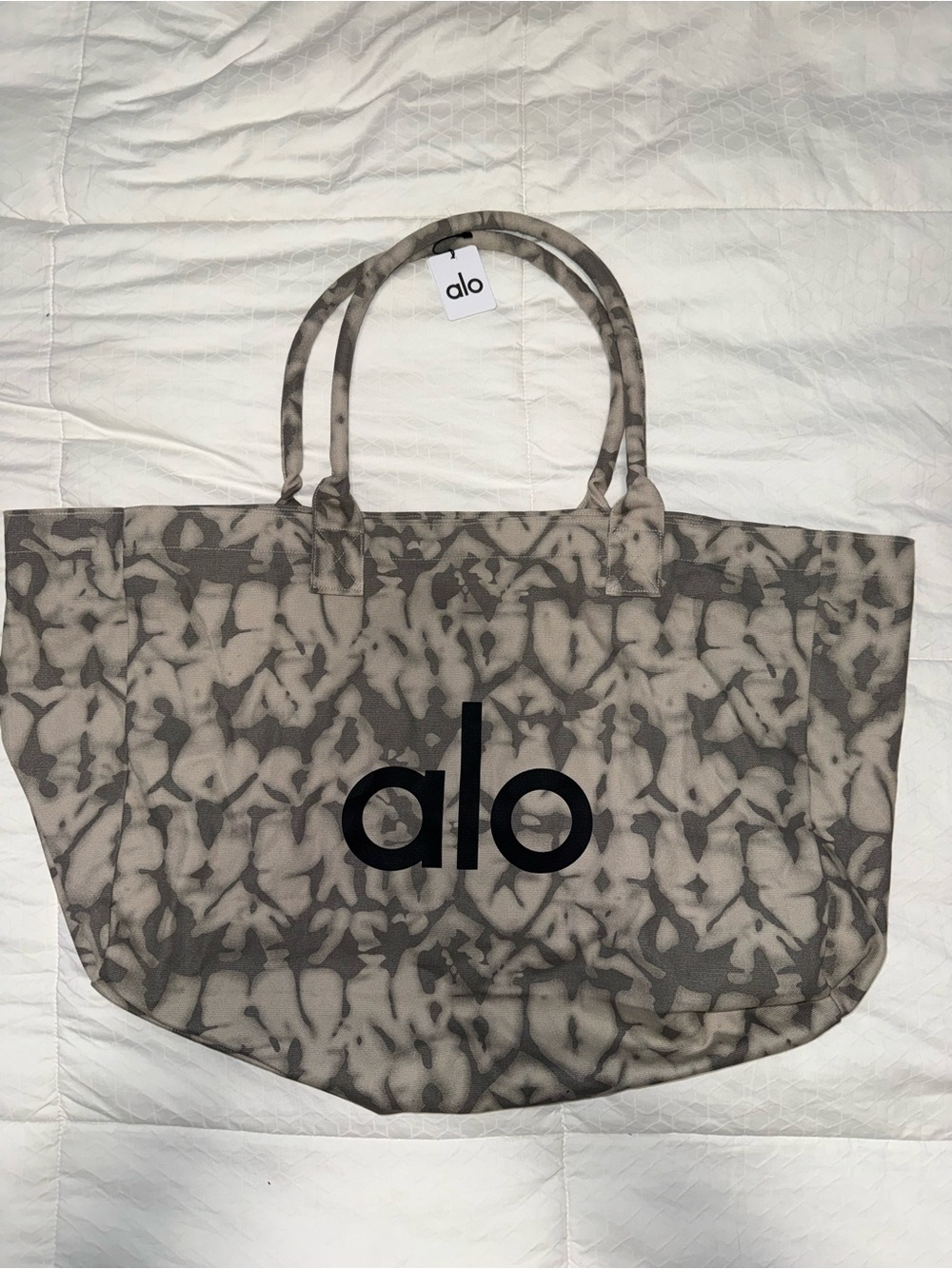 ALO Yoga Grey Tie Dye Iconic Shopper Tote Canvas Gym Beach Travel Bag NWT